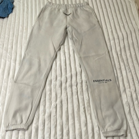 Fear of God Pants - Essentials Fear of God Sweatpant | Size XXS